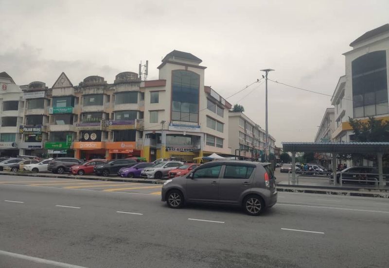 Bandar Baru Seri Alam