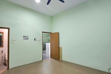 Stulang Laut / Darat