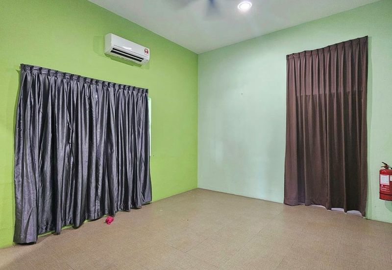 Stulang Laut / Darat