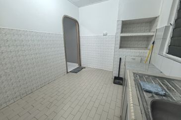 Flat Taman Ungku Tun Aminah