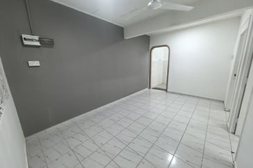 Flat Taman Ungku Tun Aminah
