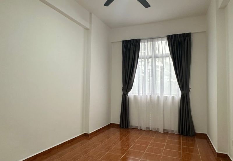 Aloha Tower Condominium