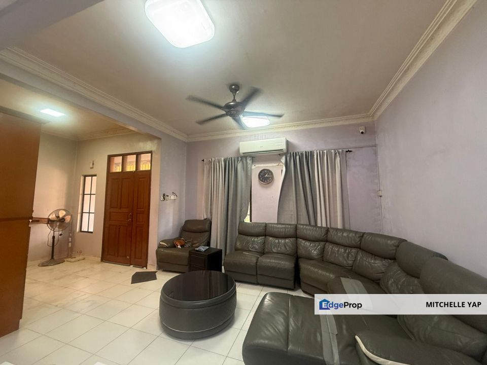 Taman Pelangi Indah 1.5 Storey FOR sales, Johor, Ulu Tiram