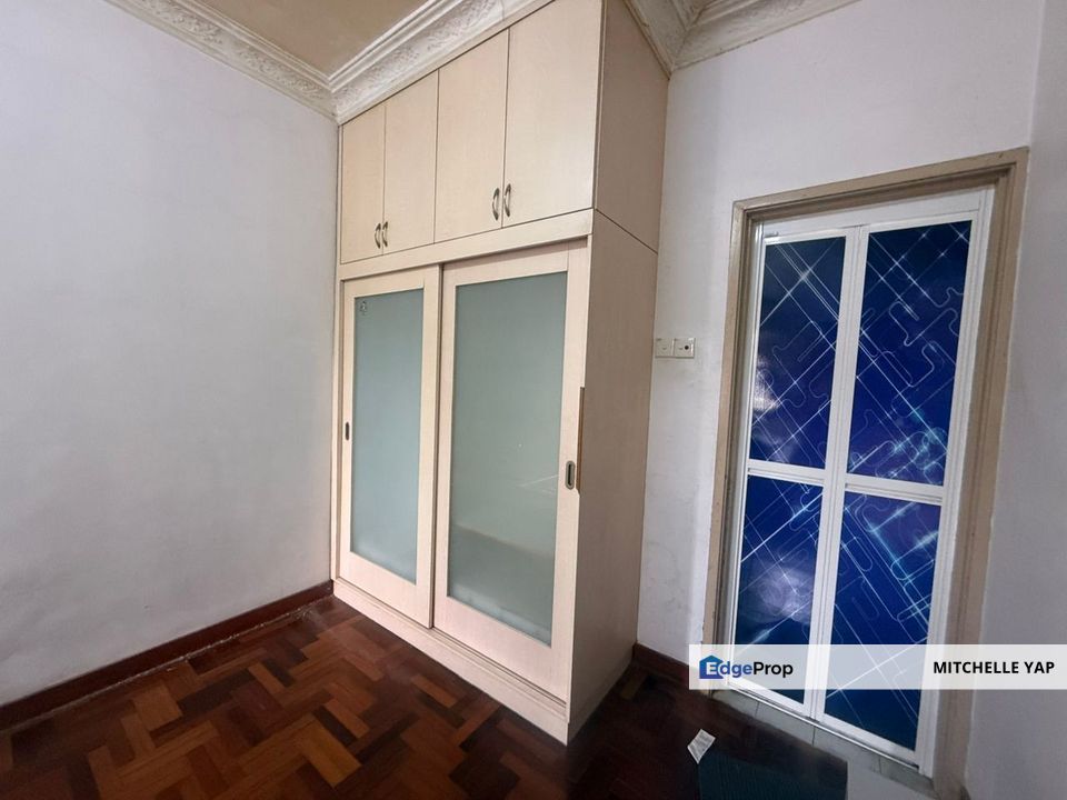 Taman Pelangi Indah 1.5 Storey FOR sales, Johor, Ulu Tiram