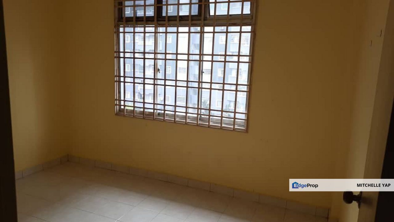 Bayu Puteri DUA Apartment For SALES - THREE BEDROOMS, Johor, Johor Bahru