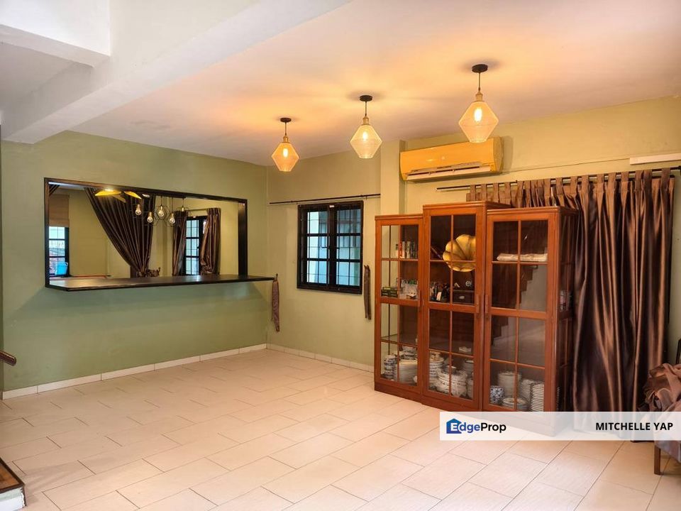 🏠 Jalan Dapat 1 @ Kampung Bahru, Johor Bahru - Nearer to Hospital Tun Aminah HSA, Johor, Johor Bahru