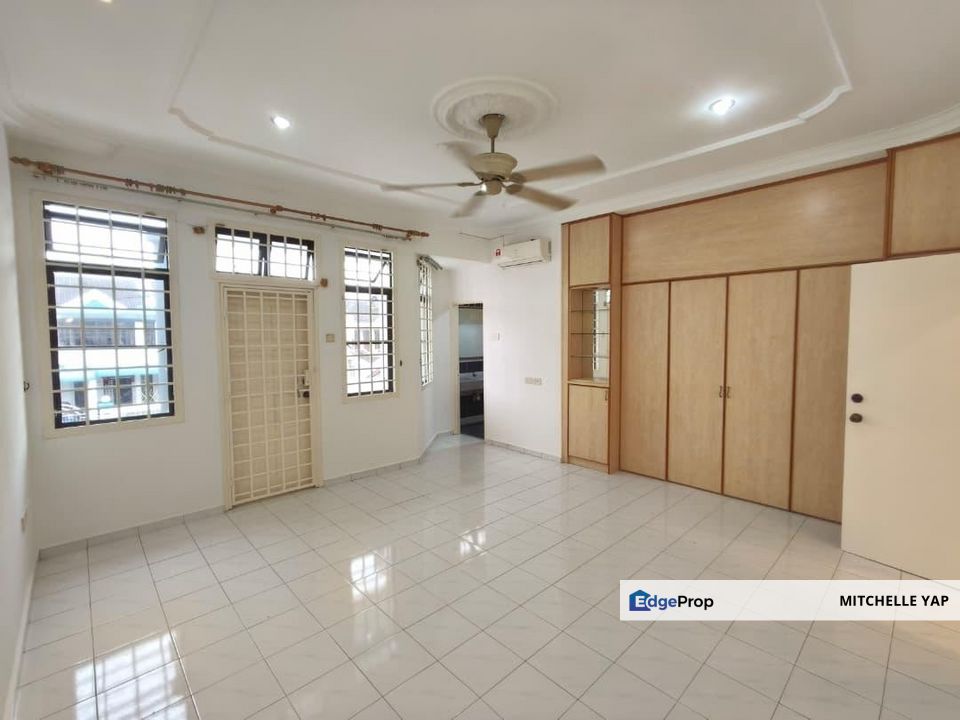 Larkin Height Apartment THREE BEDROOMS RENOVATED FOR SALES , Johor, Johor Bahru