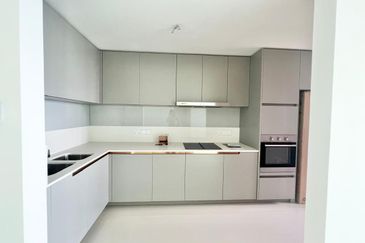 Residensi Solaris Parq