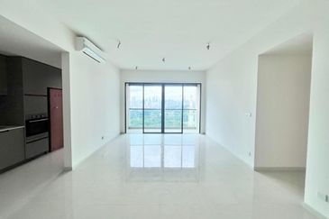 Residensi Solaris Parq