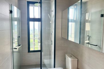 Residensi Solaris Parq