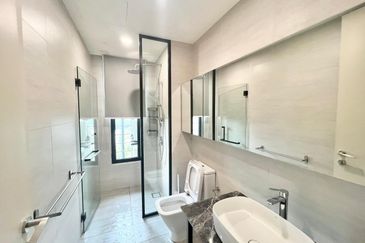 Residensi Solaris Parq