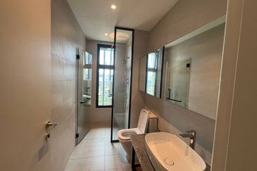 Residensi Solaris Parq