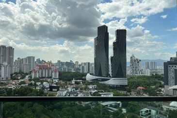 Residensi Solaris Parq