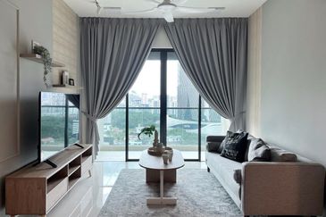 Residensi Solaris Parq