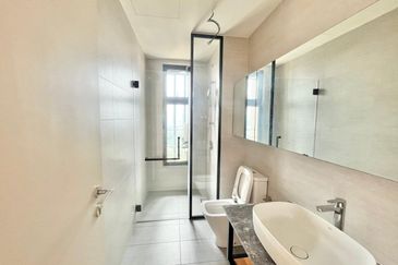 Residensi Solaris Parq