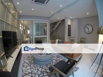 3.5 Storey Private Lift Well Maintained Home at East Residence KLGCC, Kuala Lumpur, Damansara