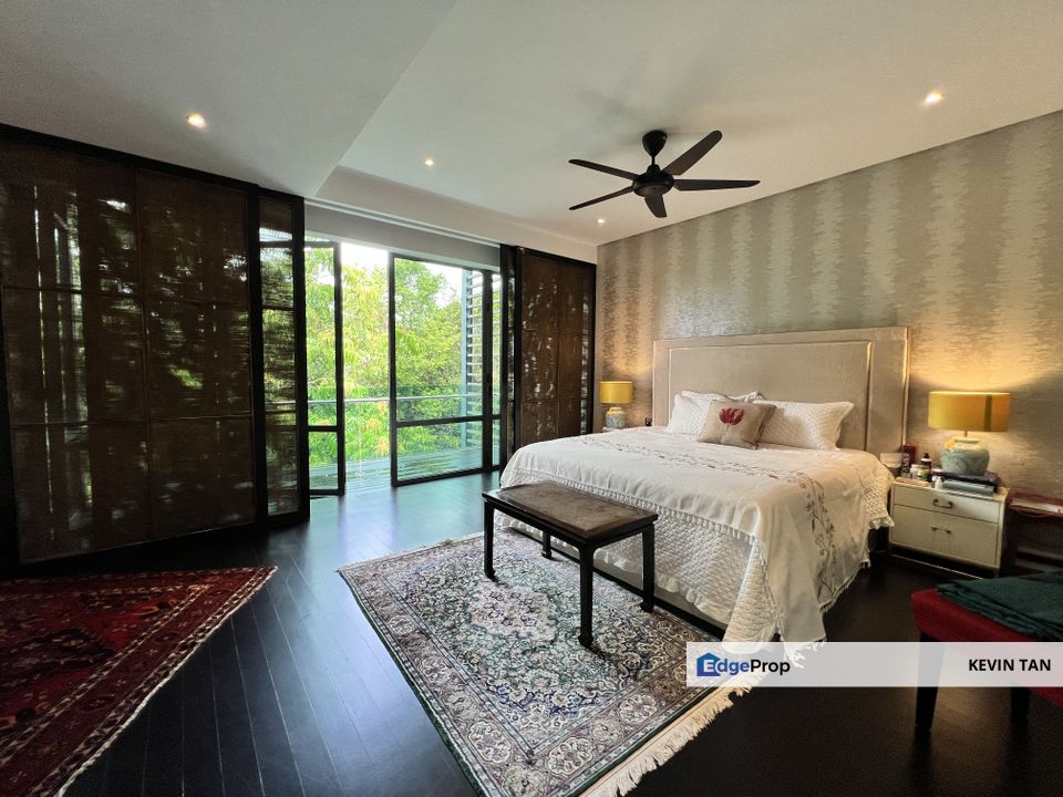 Inside a home that marries Bold Luxury with Art., Kuala Lumpur, Damansara
