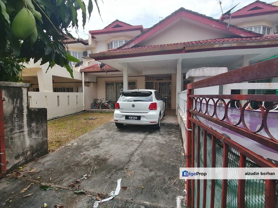 Big Built Up Double Storey Taman Puchong Utama For Sale Rm680 000 By Aizudin Borhan Edgeprop My