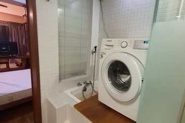 10 Semantan Suites (Sematan Avenue)