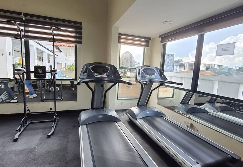 10 Semantan Suites (Sematan Avenue)