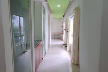 10 Semantan Suites (Sematan Avenue)