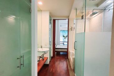 10 Semantan Suites (Sematan Avenue)