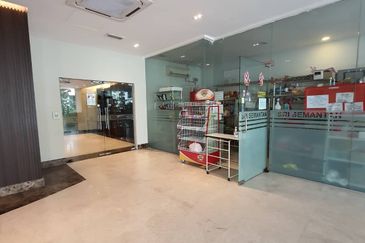 10 Semantan Suites (Sematan Avenue)