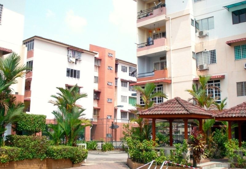 La Villas Condominium