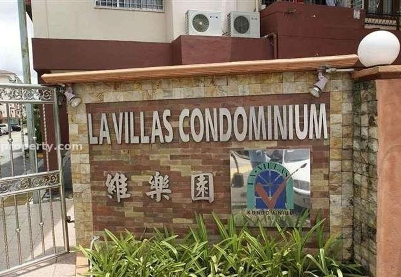 La Villas Condominium