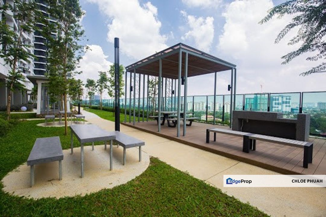 Freehold NON Bumi - KL Traders Square 842sf condo near DUKE and SMK Chong Hwa School - FOR SALE, Kuala Lumpur, Gombak