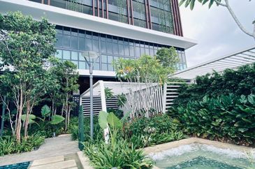 The Valleys @ SkySierra