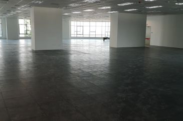 1 Powerhouse Bandara Utama Corporate Office Tower 