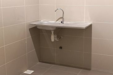 1 Powerhouse Bandara Utama Corporate Office Tower 