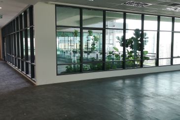 1 Powerhouse Bandara Utama Corporate Office Tower 