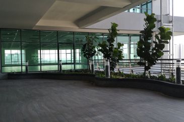 1 Powerhouse Bandara Utama Corporate Office Tower 