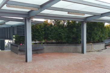 1 Powerhouse Bandara Utama Corporate Office Tower 