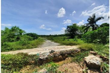 River Fronting Industrial Zoning Land For Sale