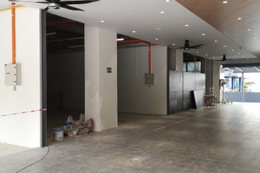 Prime & Vibrant Food & Beverage Retail Space 4Rent