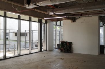 Menara AIA Sentral (formerly Menara Standard Chartered)