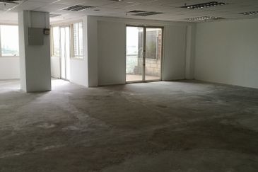 Menara IGB (Mid Valley) Corporate Office Tower 