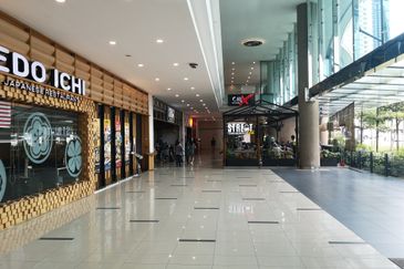 Prime F&B Retail Space For Rent