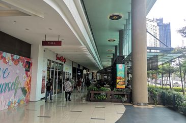 Prime F&B Retail Space For Rent