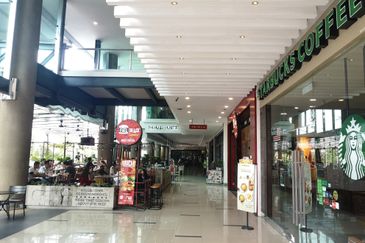Prime F&B Retail Space For Rent