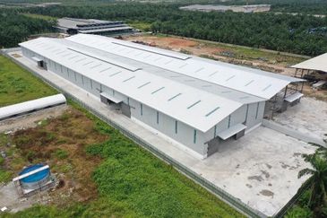 Factory For Sale Teluk Mengkuang Telok Panglima Garang (Factory 7 Selling With Tenancy)