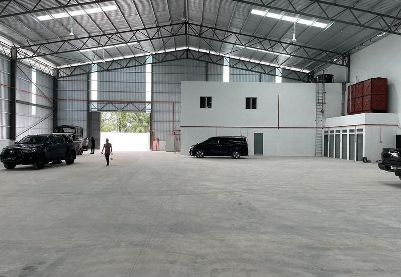 Factory For Sale Teluk Mengkuang Telok Panglima Garang (Factory 7 Selling With Tenancy)