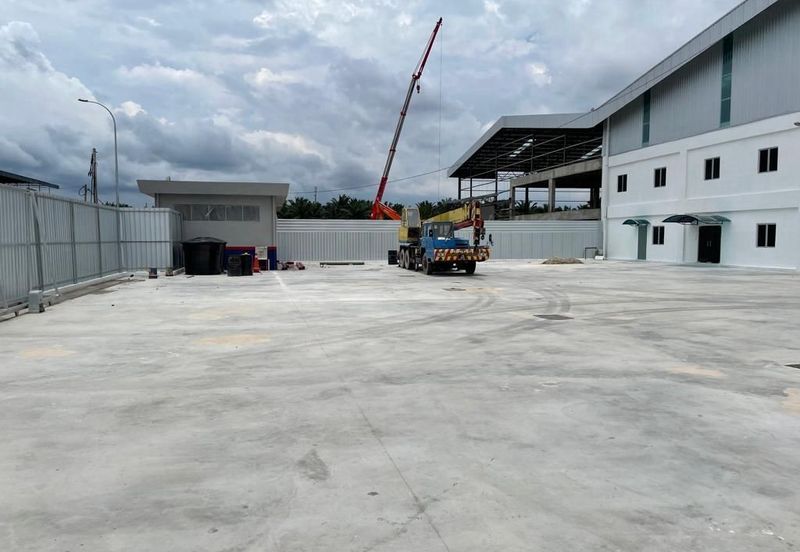 Factory For Sale Teluk Mengkuang Telok Panglima Garang (Factory 7 Selling With Tenancy)
