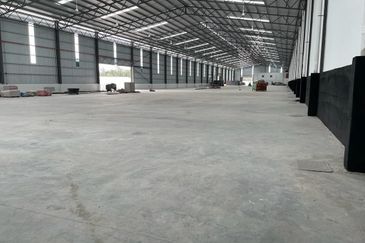 Factory For Sale Teluk Mengkuang Telok Panglima Garang (Factory 7 Selling With Tenancy)