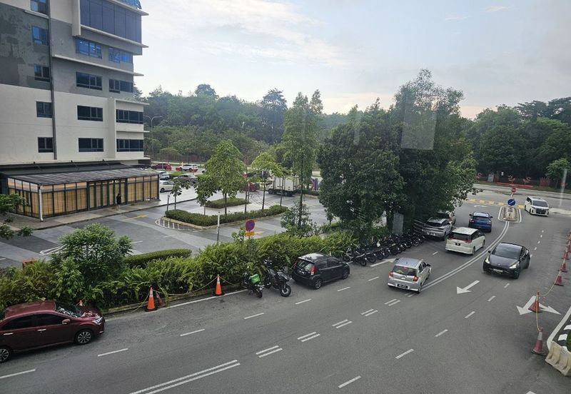 Tropika (Retail Podium) Bukit Jalil For Rent