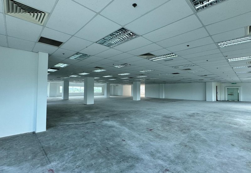 Prima 9 - Affordable Fitted Office Space w/Good View e/Option to Fitout