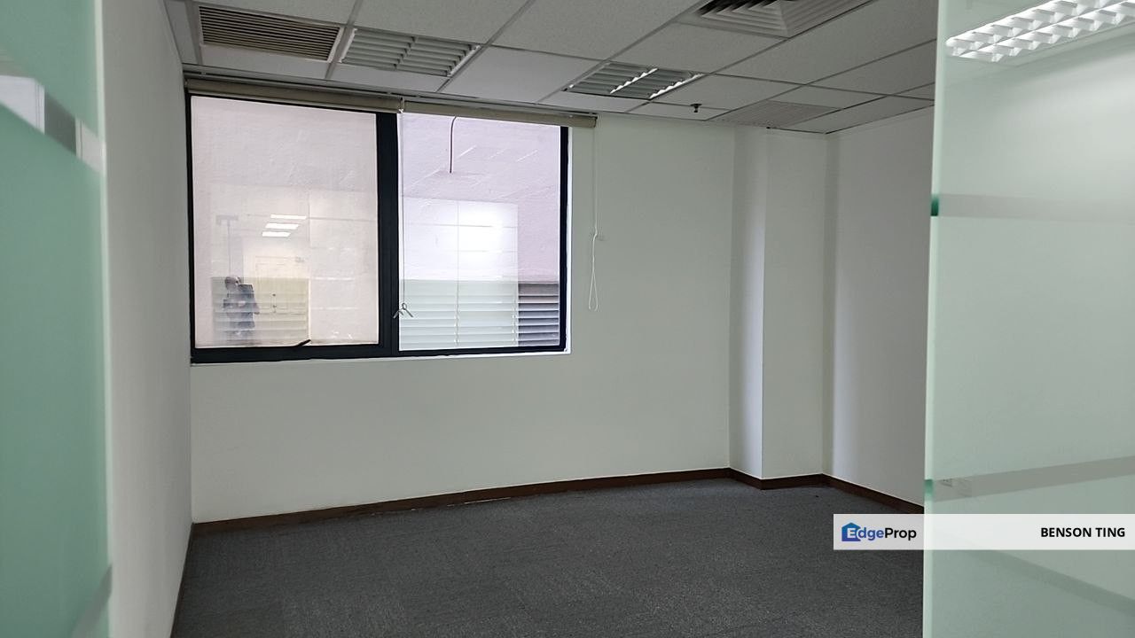 Wisma UOA-Compact Bare Nicely Fitted Office for Sale, Kuala Lumpur, KL City